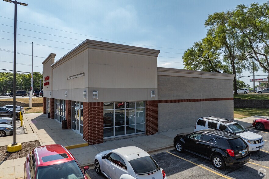 More Photos Of 17958-17960 Halsted St, Homewood Freestanding For Sale