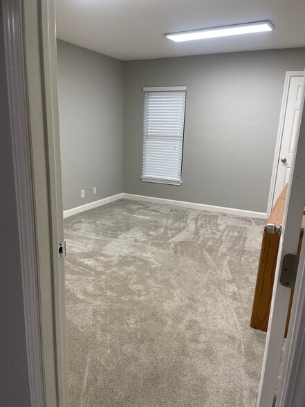 More Photos Of 7303 Blanco Rd, San Antonio Office For Lease