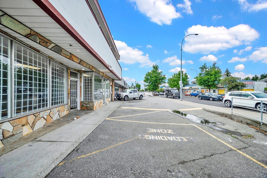 More Photos Of 2518 Clearbrook Rd, Abbotsford Apartments For Lease