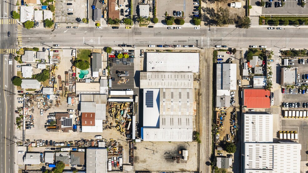 More Photos Of 1260-1280 E 9th St, Pomona Manufacturing For Sale