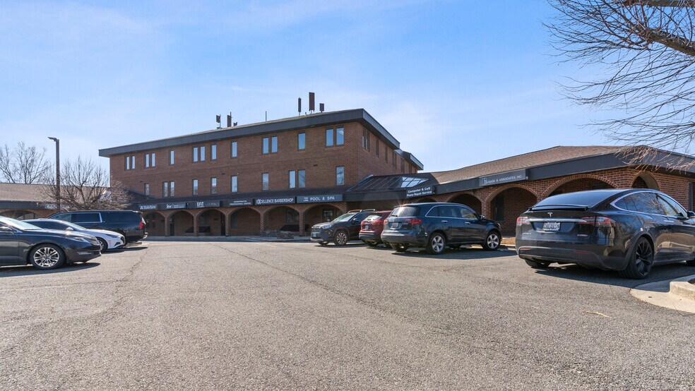 More Photos Of 10903 Indian Head Hwy, Fort Washington Office For Sale