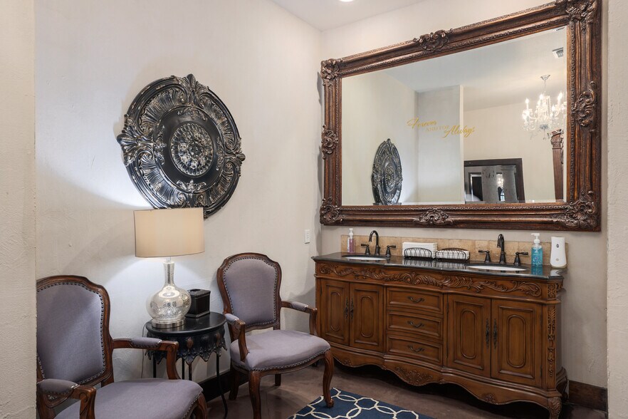 More Photos Of 2550 Bell Springs Rd, Dripping Springs Lodge Meeting Hall For Sale