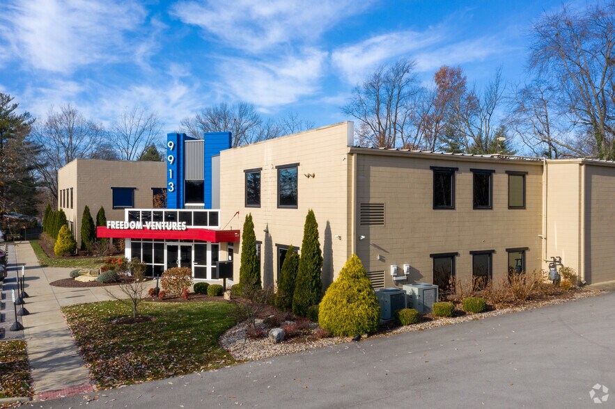 More Photos Of 9913 Shelbyville Rd, Louisville Loft Creative Space For Lease