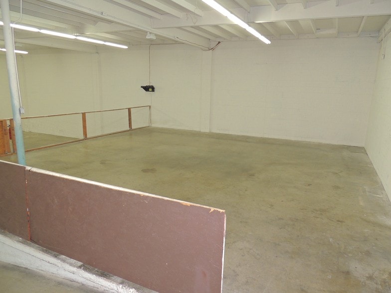 More Photos Of 706 A Ave, National City Freestanding For Lease