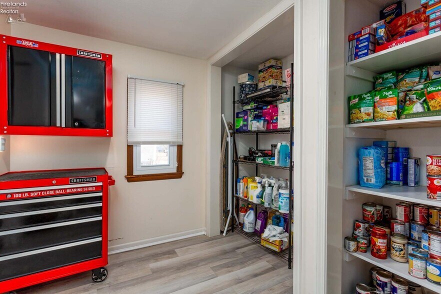 More Photos Of 5414 Homegardner Rd, Castalia Apartments For Sale