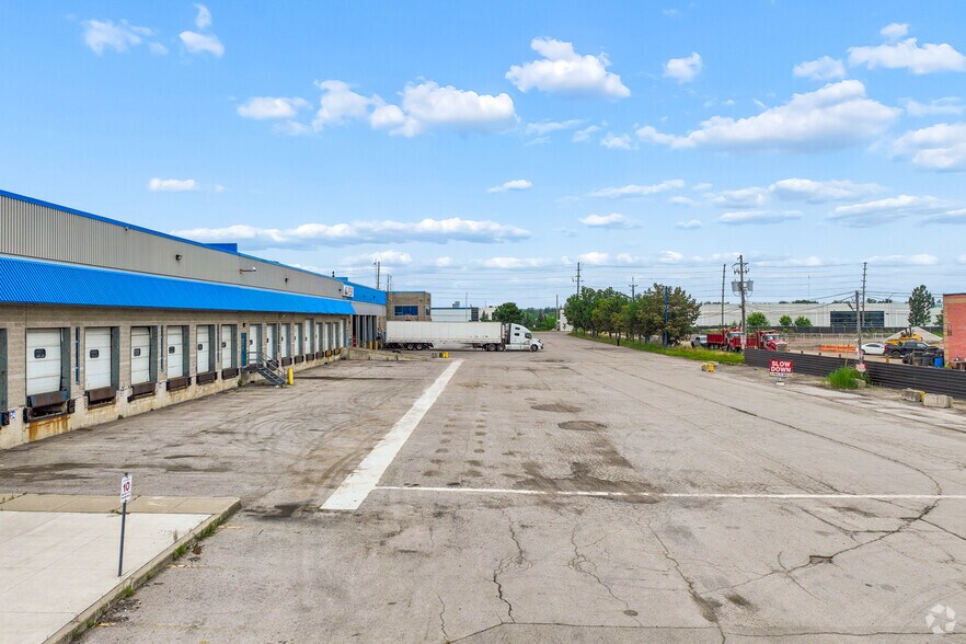 More Photos Of 10862 Steeles Ave E, Milton Truck Terminal For Lease