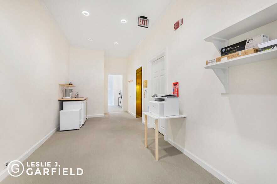 More Photos Of 38 E 63rd St, New York Office Residential For Sale