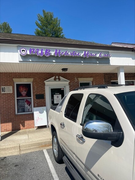 More Photos Of 15700-15712 Mt Oak Rd, Bowie Freestanding For Sale