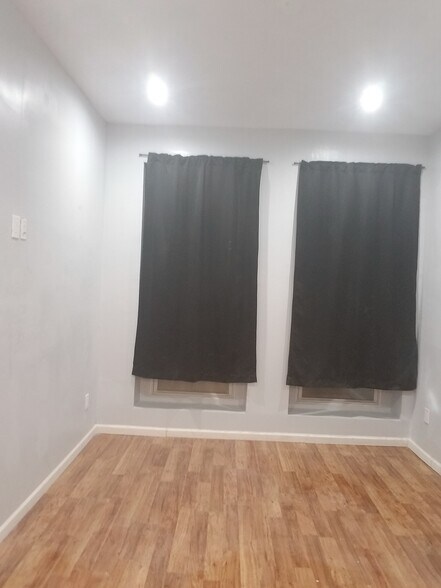 More Photos Of 2635 N Calvert St, Baltimore Apartments For Sale