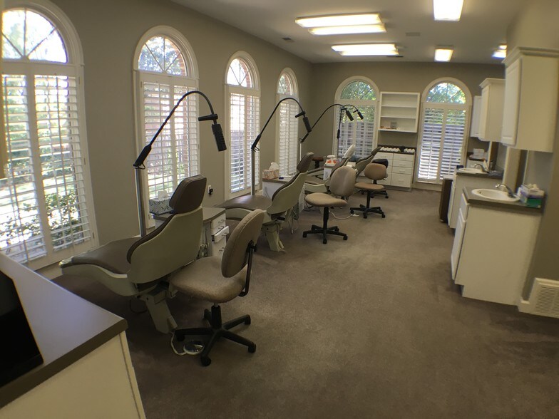 More Photos Of 3100-3106 Professional Plz, Germantown Medical For Sale