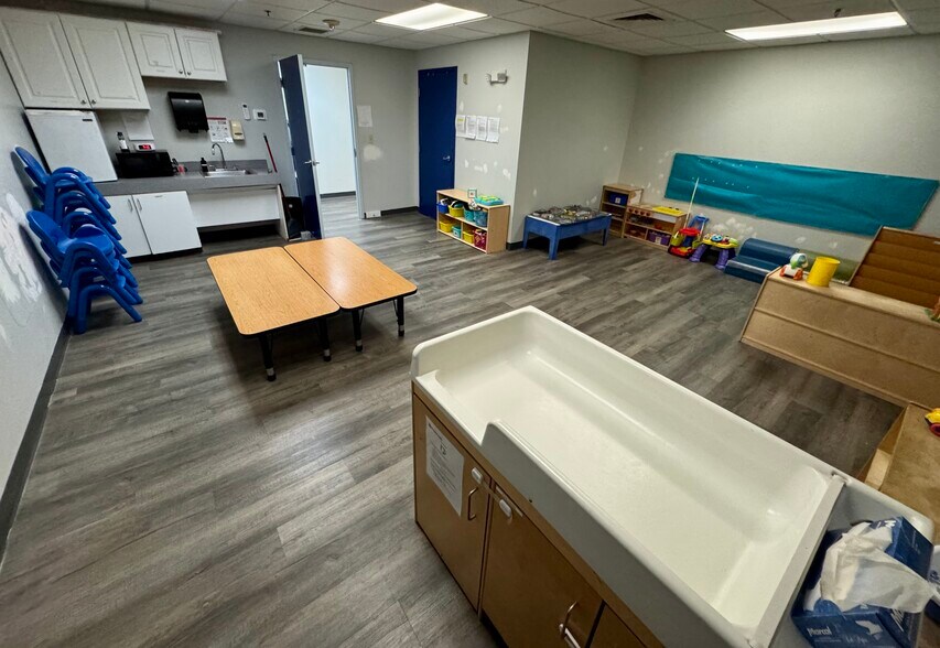 More Photos Of 68 Danbury Rd, New Milford Religious Facility For Lease