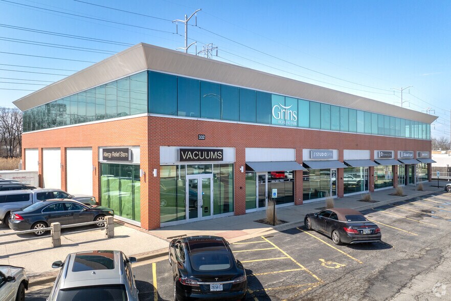 Primary Photo Of 332 Skokie Valley Rd, Highland Park Storefront Retail Office For Lease