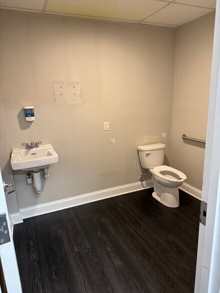 More Photos Of 11 Outwater Ln, Garfield General Retail For Sale