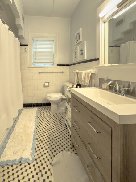 More Photos Of 153 Morton Ave, Athens Apartments For Sale