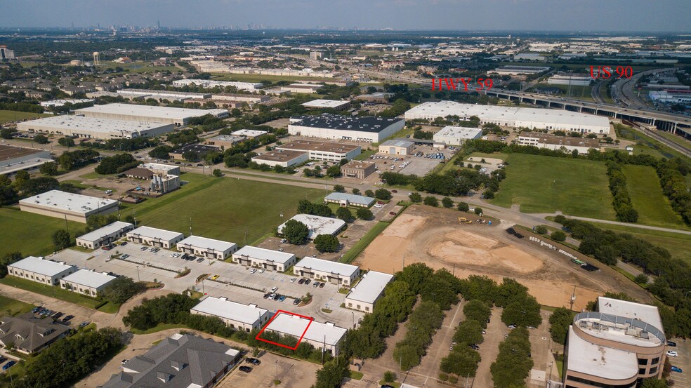 More Photos Of 12440 Emily Ct, Sugar Land Office Residential For Lease