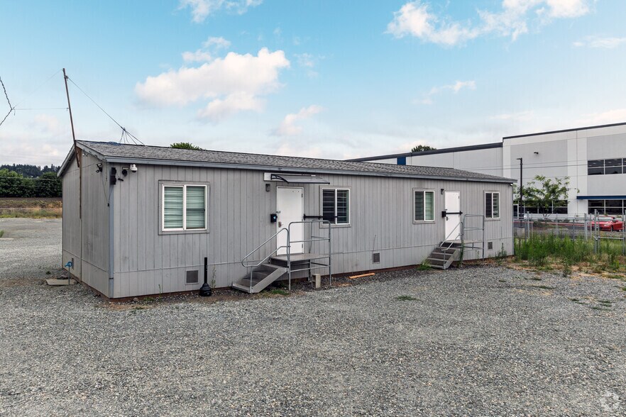 Primary Photo Of 26402 79th Ave S, Kent Contractor Storage Yard For Lease