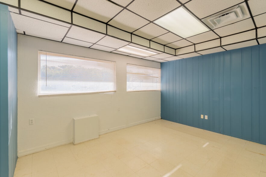 More Photos Of 2012 S Main St, Stillwater Medical For Sale