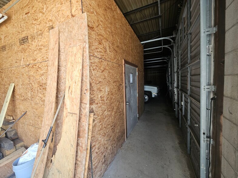 More Photos Of 173 Water St, Bridgeton Warehouse For Sale