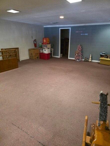 More Photos Of 317 D St, Marysville Storefront Retail Office For Sale