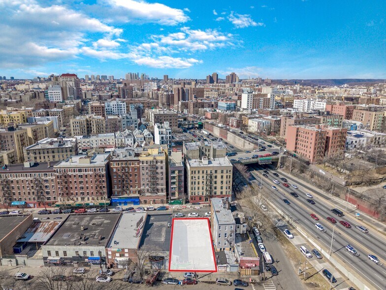 More Photos Of 1695 Carter Ave, Bronx Land For Sale
