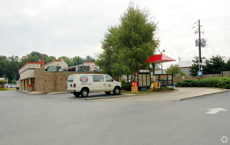 More Photos Of 900 Patton Ave, Asheville Fast Food For Lease