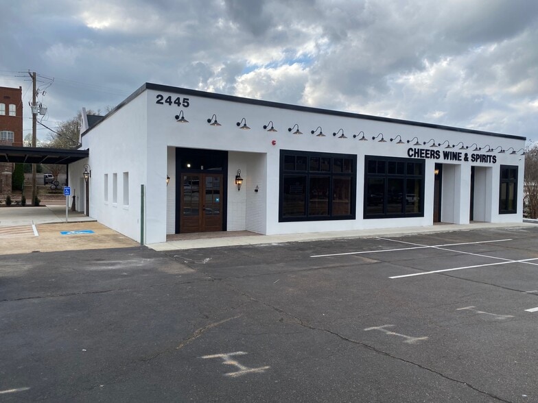 More Photos Of 2445 Highway 51, Hernando Restaurant For Lease