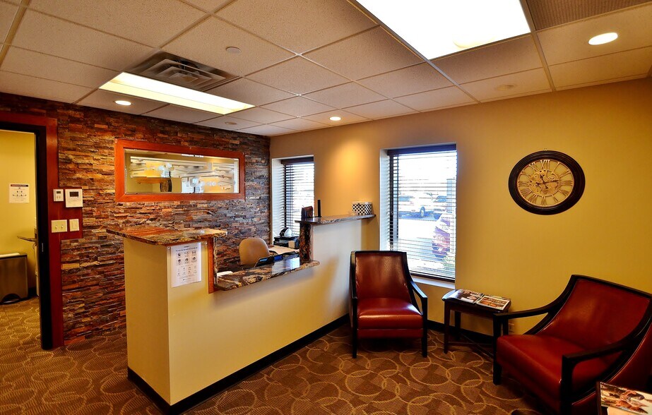 More Photos Of 7300 France Ave S, Edina Medical For Lease