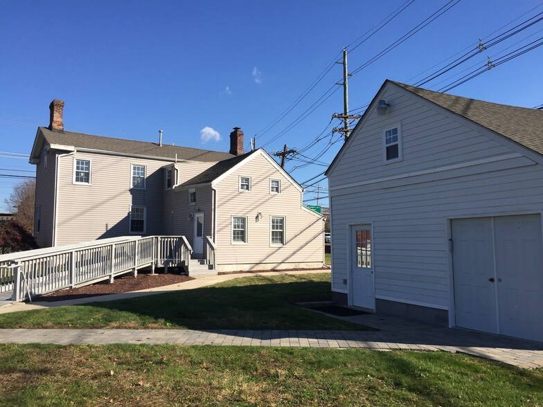 More Photos Of 864 Mapleton Rd, Princeton Office For Sale