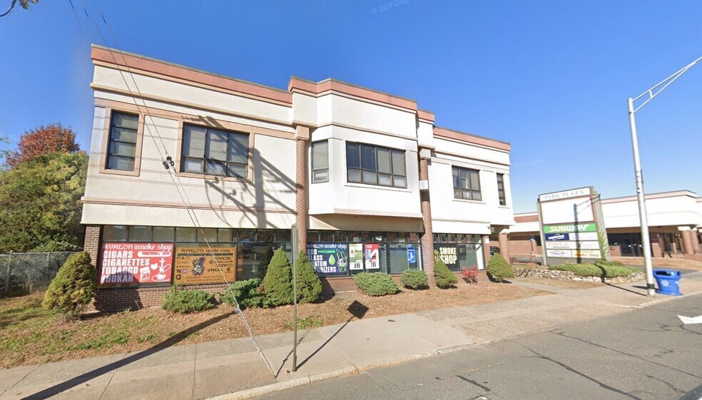 More Photos Of 59 N Main St, Bristol Storefront For Sale