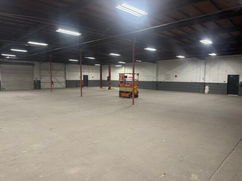 More Photos Of 5530-5534 Arrow Hwy, Montclair Unknown For Lease