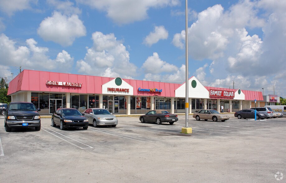 More Photos Of 4558-4624 Lake Worth Rd, Greenacres Restaurant For Lease