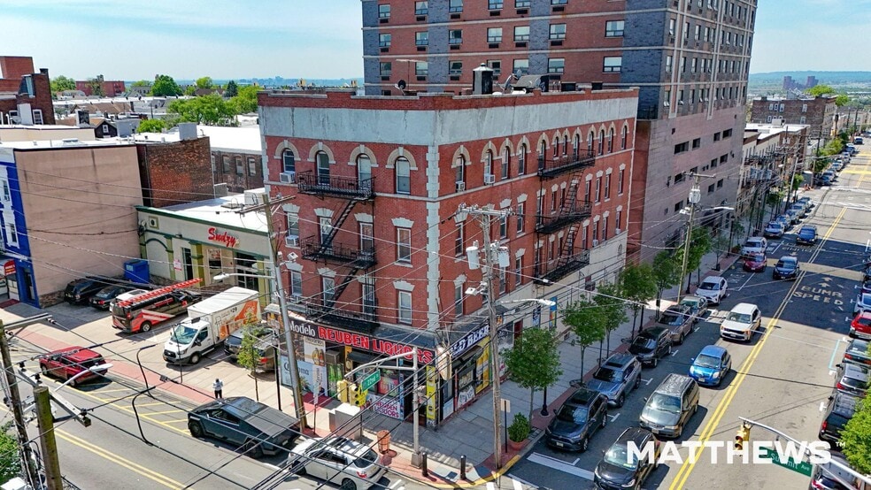 Primary Photo Of 2117 Summit Ave, Union City Apartments For Sale