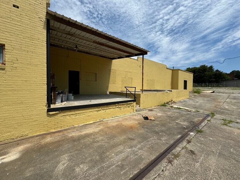 More Photos Of 321 S Jefferson Ave, Eatonton Industrial For Sale