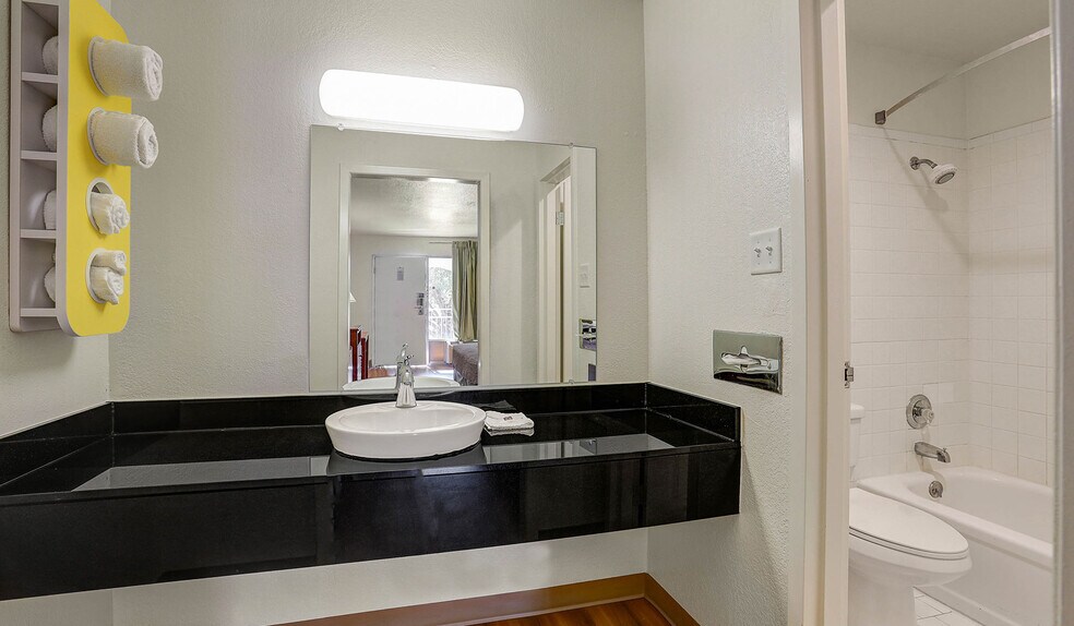 More Photos Of 1312 N Service Rd, Sonora Hotel For Sale