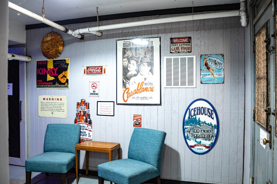 More Photos Of 302 S Magnolia St, Hearne Restaurant For Sale