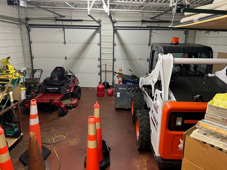 More Photos Of 200 14th Ave E, Sartell Office For Sale