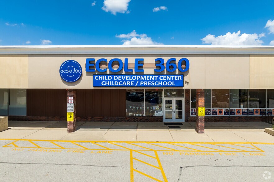 More Photos Of 1023-1127 S Roselle Rd, Schaumburg Freestanding For Sale