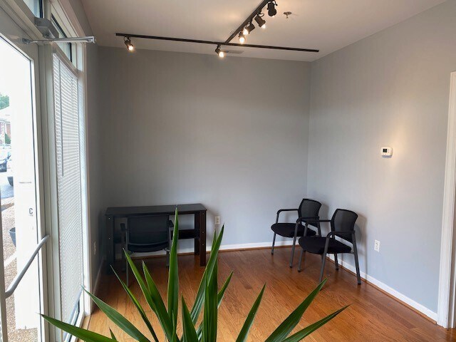 More Photos Of 5722 Hickory Plaza Dr, Nashville Office For Lease