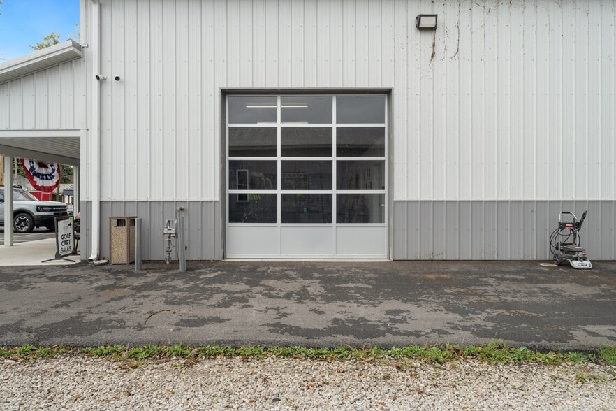 More Photos Of 2667 East Harbor Rd, Port Clinton Freestanding For Sale