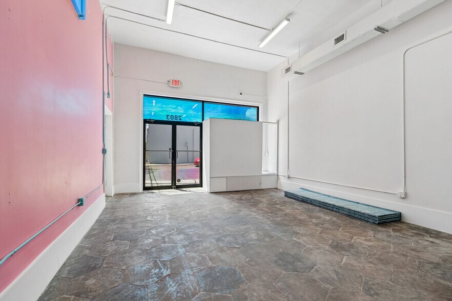 More Photos Of 2801-2805 Dr Martin Luther King Jr St N, Saint Petersburg Storefront Retail Office For Lease