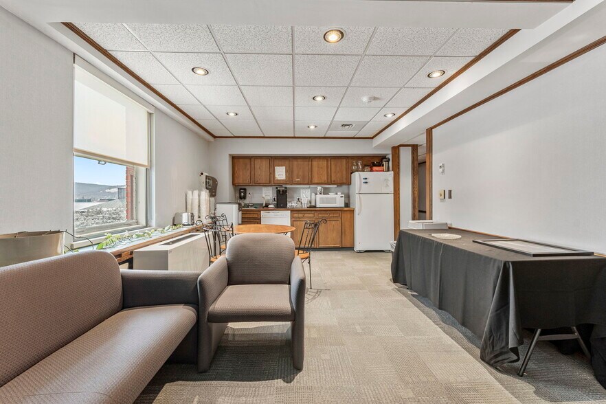 More Photos Of 1 W Market St, Corning Office Residential For Lease