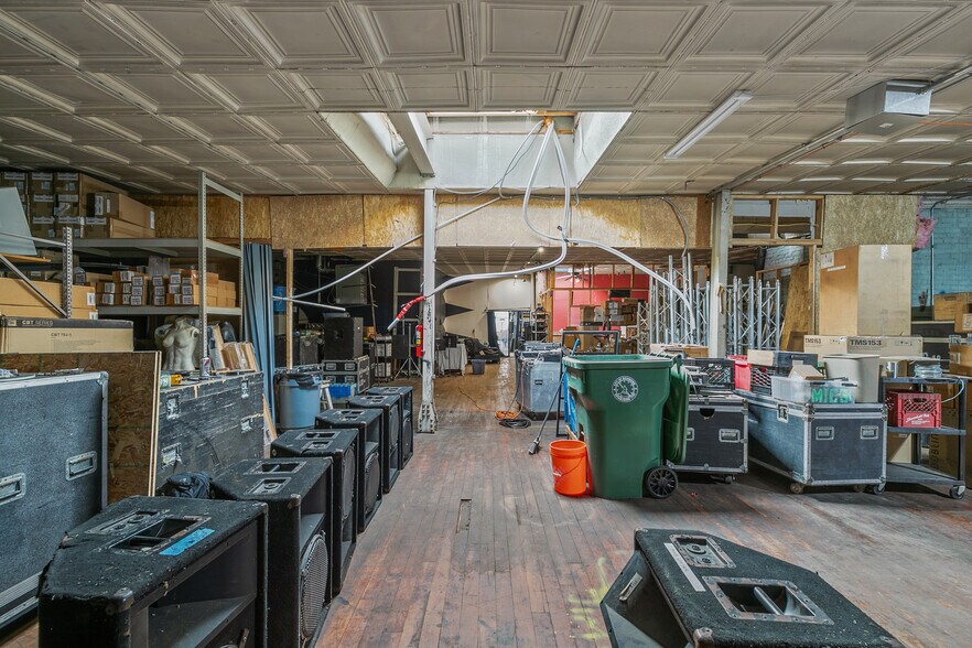 More Photos Of 310 W Broad St, Richmond Storefront For Sale