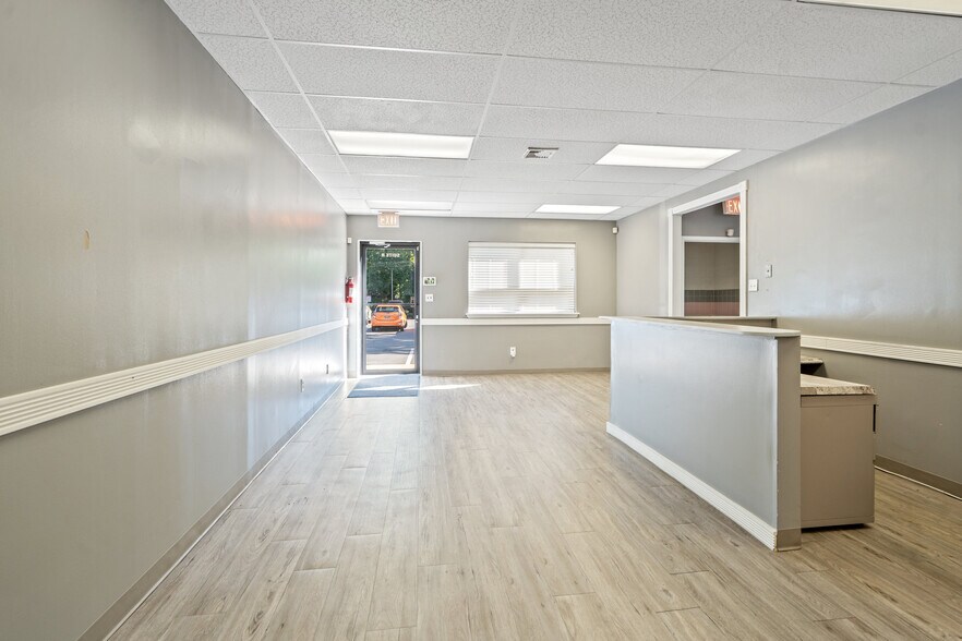 More Photos Of 510 Montauk Hwy, West Islip Office For Lease