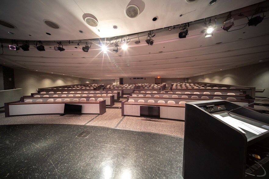 More Photos Of 2211 E Jefferson Ave, Detroit Office For Sale