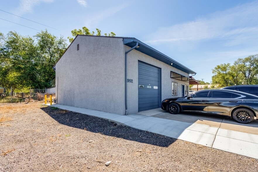 More Photos Of 1992 Aspen Cir, Pueblo Auto Repair For Sale