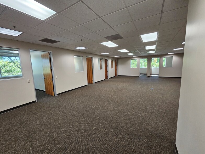 More Photos Of 400 Plaza Dr, Folsom Office For Sale
