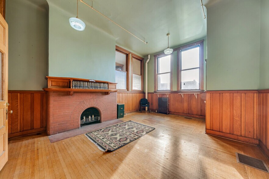 More Photos Of 4403 St Clair Ave, Cleveland Coworking Space