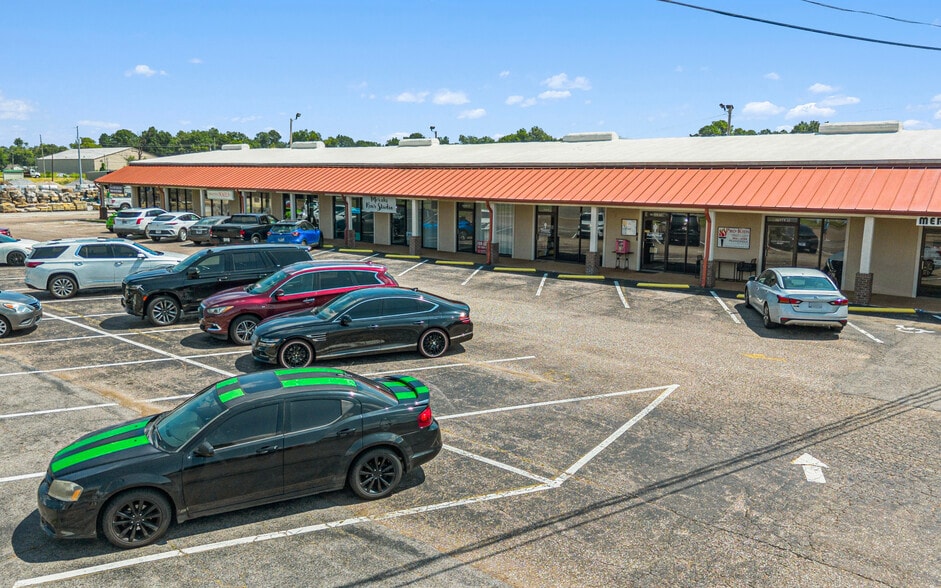 More Photos Of 206 E Reelfoot Ave, Union City General Retail For Sale