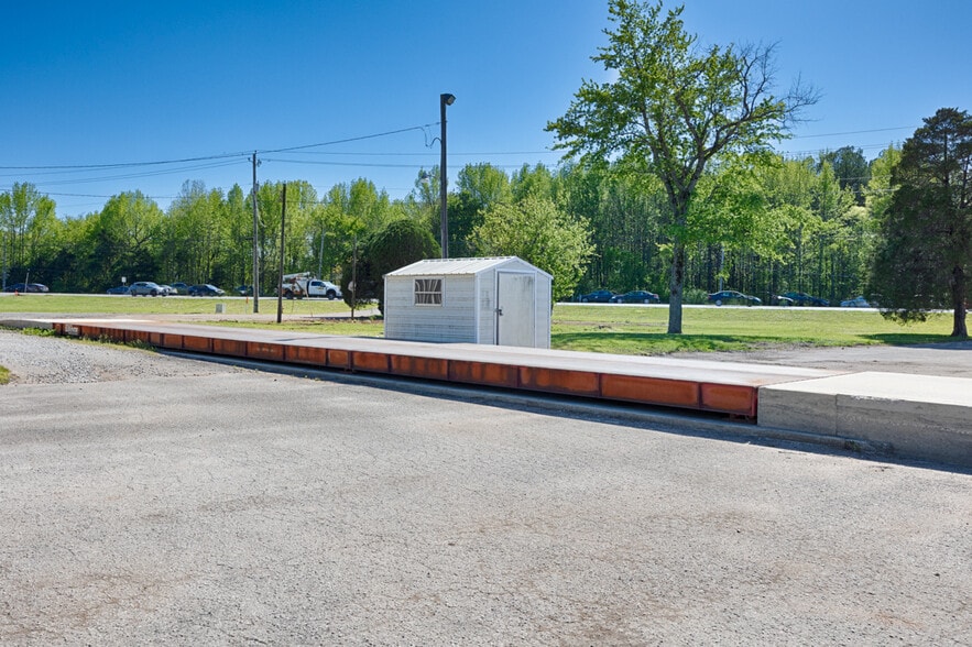 More Photos Of 3314 Highway 53, Huntsville Distribution For Lease