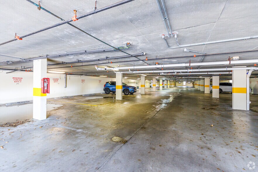 More Photos Of 5499 N Federal Hwy, Boca Raton Office For Lease